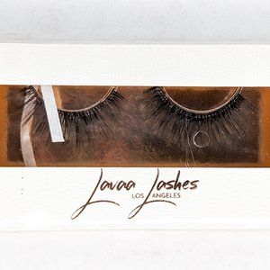 Lavaa Lashes "Charm"